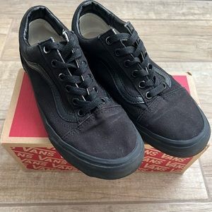 Black vans